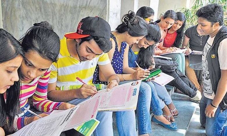 मध्य प्रदेश में शहीद परिवारों को बड़ा सम्मान, हर कोर्स में पत्नी और बच्चों के लिए सीट आरक्षित