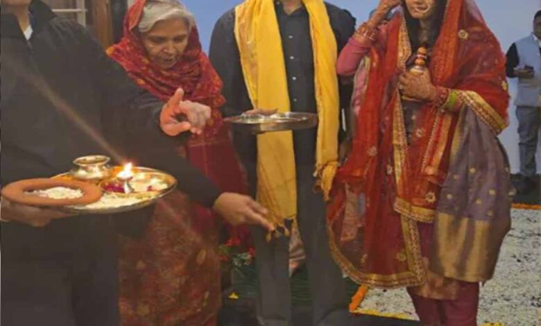 ट्विशा शर्मा केस में बढ़ा दबाव, CM हाउस पहुंचे परिजन, दामाद और समधन पर कार्रवाई की मांग