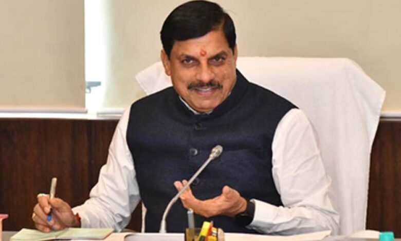 आयुर्वेद चिकित्सा के सफल प्रयोग की जानकारी और लाभ जन-जन तक पहुंचायें: मुख्यमंत्री डॉ. यादव