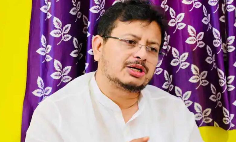 बंगाल राजनीति में बड़ा उलटफेर, 58 विधायकों ने ऋतब्रत को अपना नेता माना