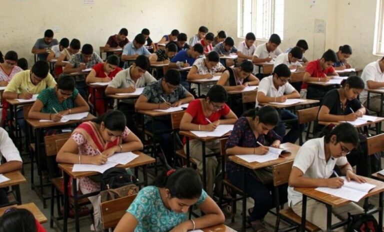 neet-पेपर-पर-सिक्योरिटी-लॉकडाउन!-cisf,-crpf-और-एयरफोर्स-की-निगरानी-में-551-शहरों-तक-पहुंचेगा-प्रश्नपत्र