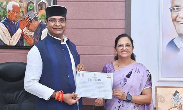 मंत्री विश्वास सारंग ने पर्वतारोही ज्योति रात्रे को दी ऐतिहासिक उपलब्धि पर शुभकामनाएं