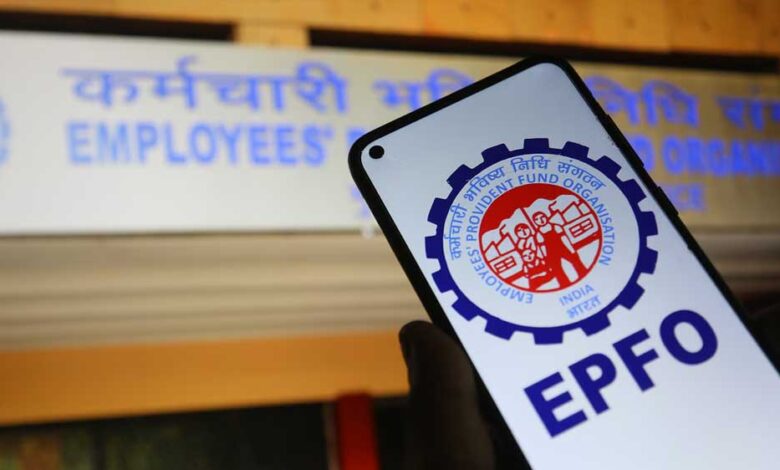 34 करोड़ लोगों के खाते में आएगी बड़ी रकम! सरकार ने बताई तारीख, तुरंत चेक करें अपना अकाउंट