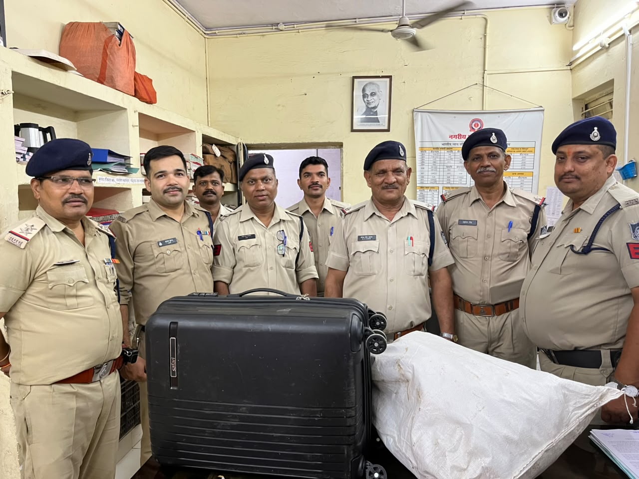 भोपाल पुलिस का नशे के खिलाफ बड़ा एक्शन, शराब तस्कर गिरफ्तार; 7 करोड़ की ड्रग्स विनिष्टीकरण के लिए चयनित